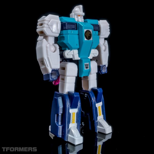 TFormers Titans Return Gallery   Siege On Cybertron Pounce 60 (59 of 92)